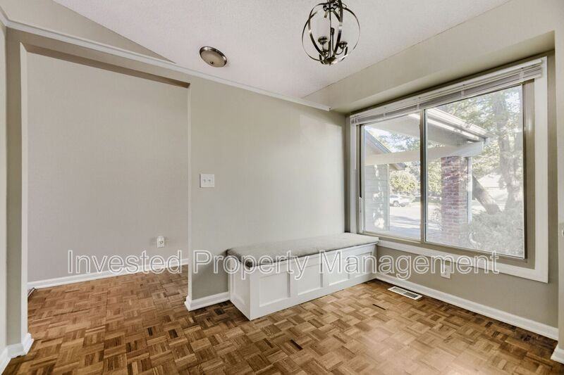 18955 E 45th Ave - Photo 4 of 17