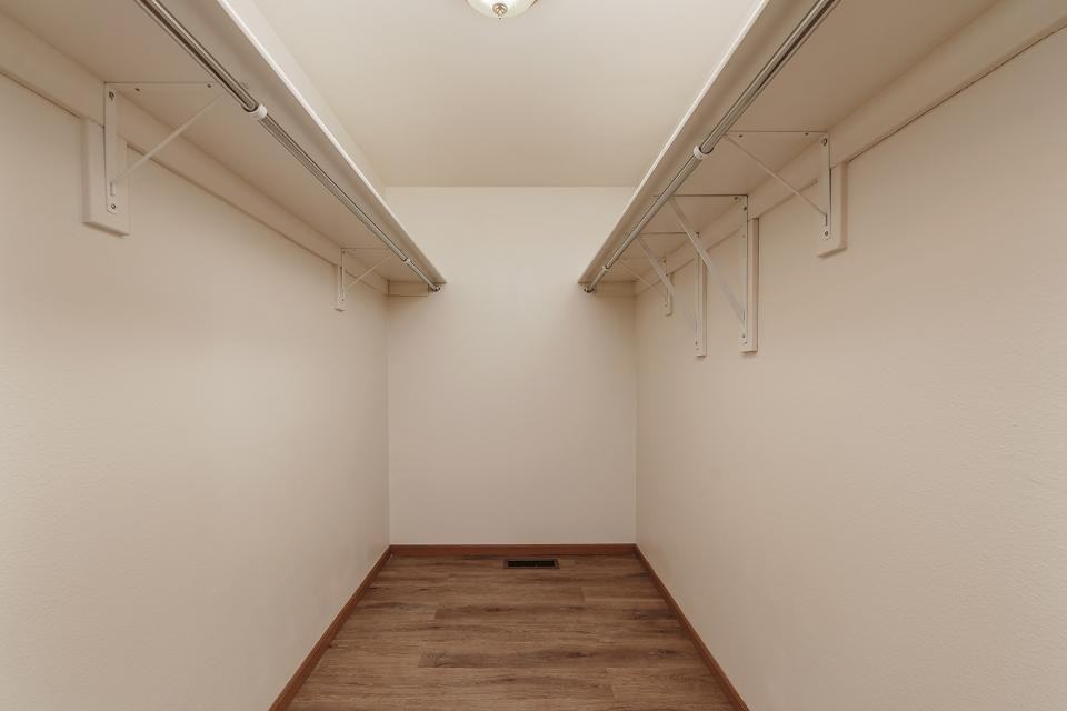504 Josephine Dr - Photo 6 of 9
