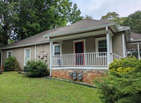 733 Augusta Pl Se #LEFT - Photo 1 of 1