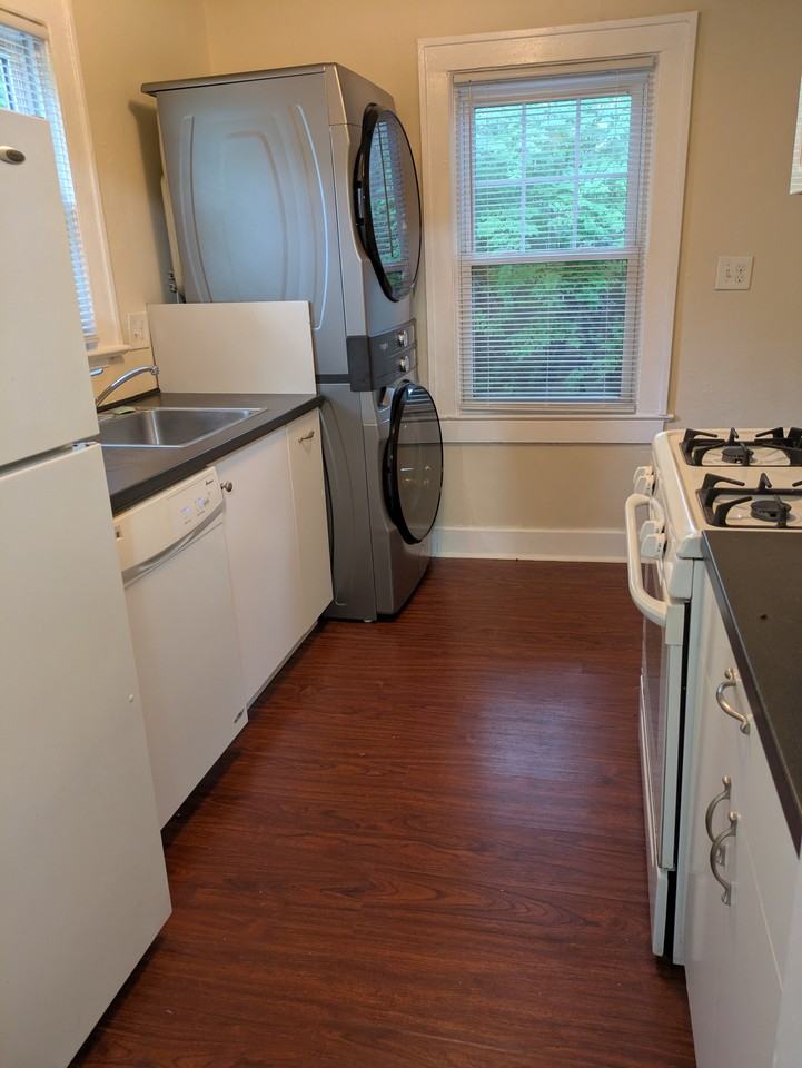 733 Augusta Pl Se #LEFT - Photo 5 of 6