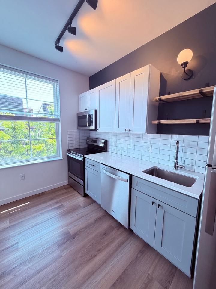 308 Miltenberger Street - Photo 5 of 39