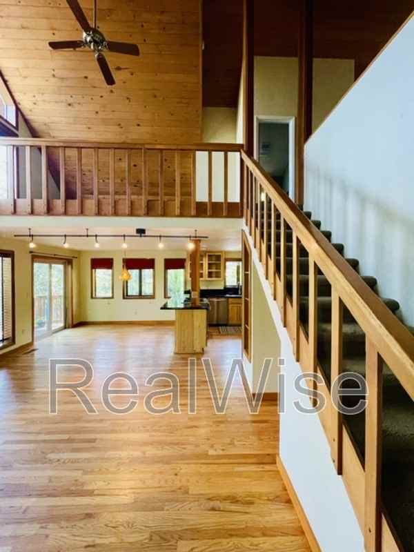 1711 Apache Dr - Photo 3 of 42