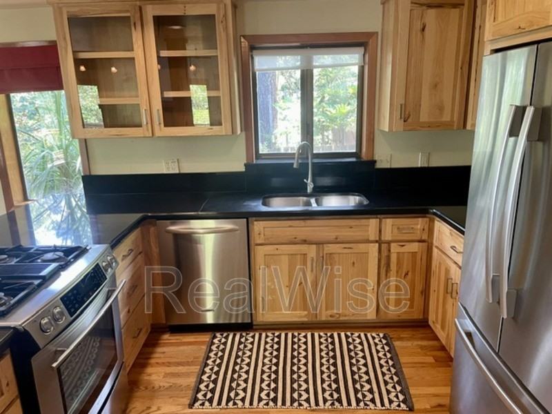 1711 Apache Dr - Photo 6 of 42