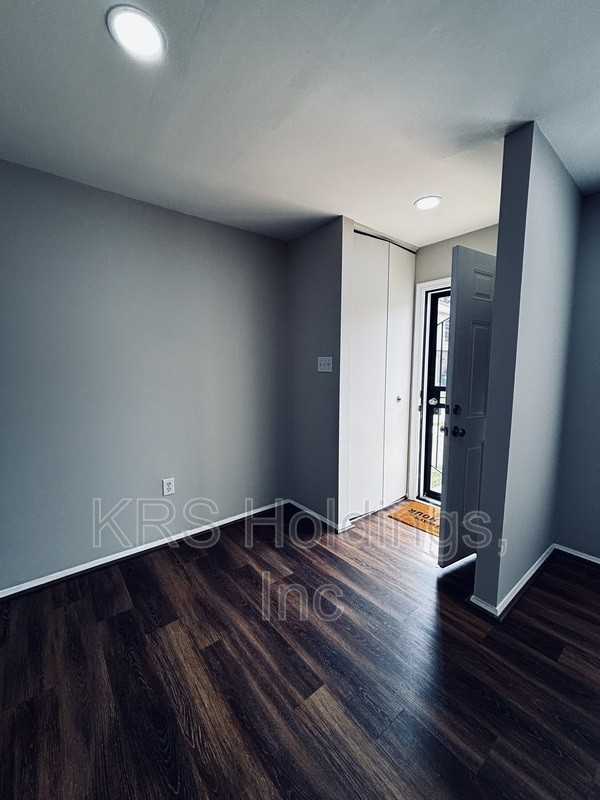 817 Pleasant St - Photo 3 of 28