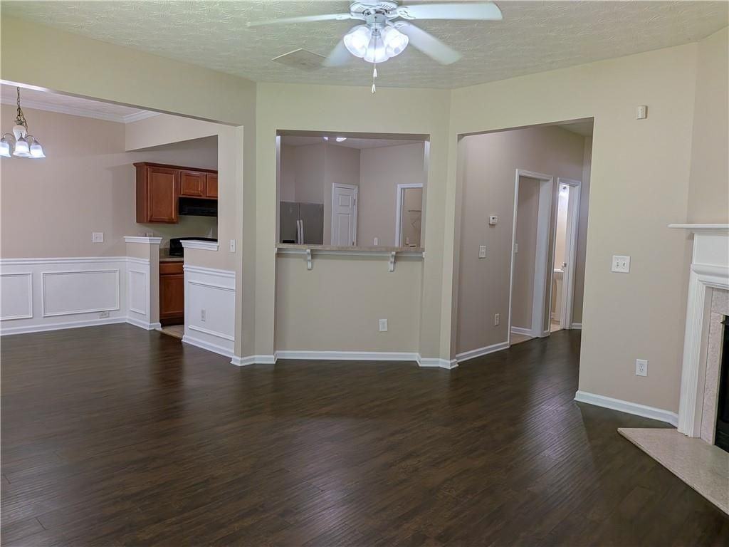 4624 Windale Dr - Photo 5 of 22