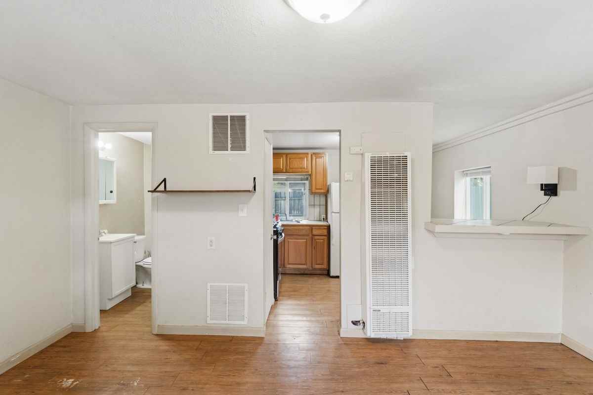 303 N Santa Fe Ave - Photo 6 of 27