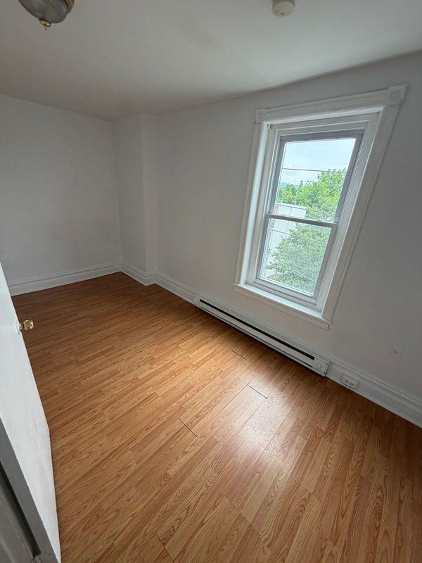 144 S 12th St - Photo 5 of 15