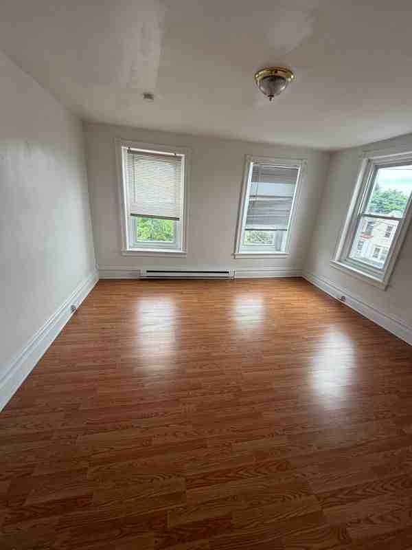 144 S 12th St - Photo 6 of 15