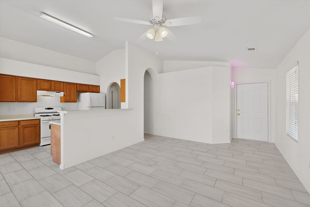 3305 Tin Cup Rd Ne - Photo 3 of 40