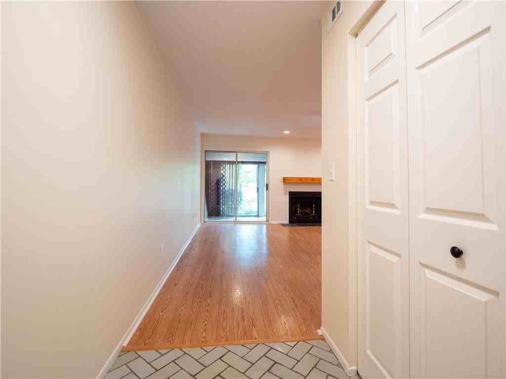 43 Arbor End Se - Photo 3 of 40