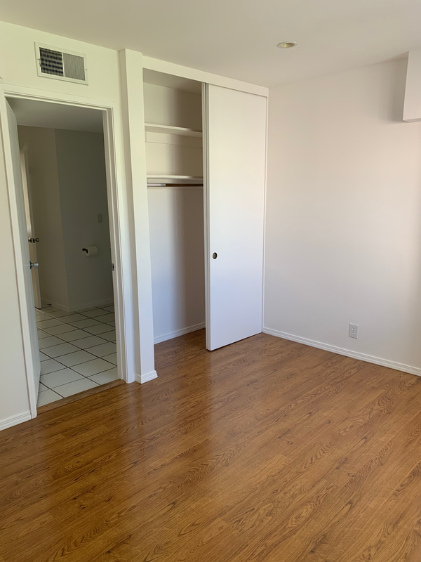 2615 W Grand Ave - Photo 7 of 26