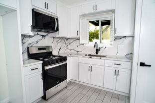 13310 Glenoaks Blvd - Photo 1 of 1
