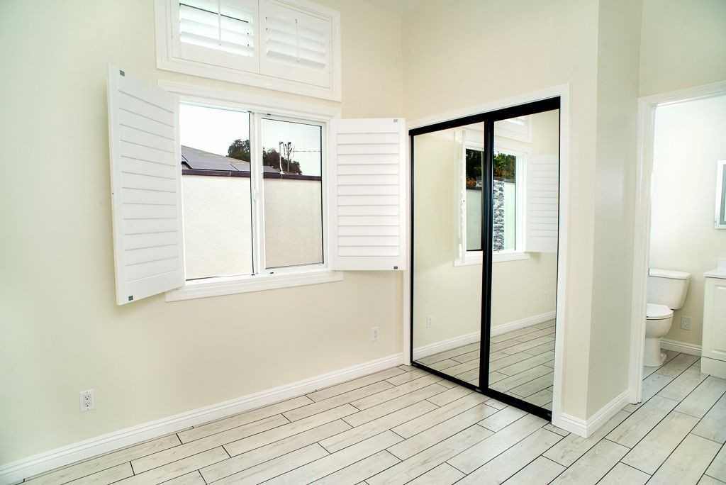 13310 Glenoaks Blvd - Photo 4 of 30