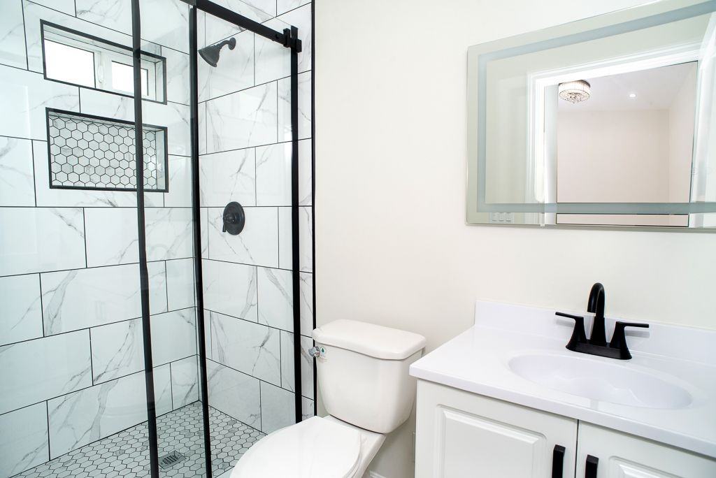 13310 Glenoaks Blvd - Photo 5 of 30