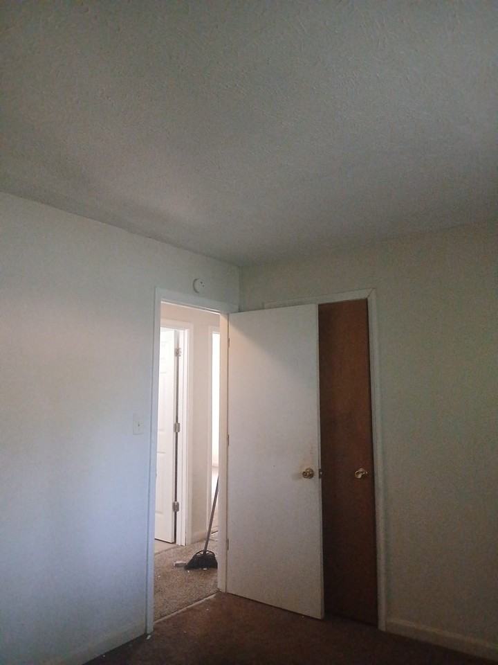 3334 Laurel St - Photo 5 of 11
