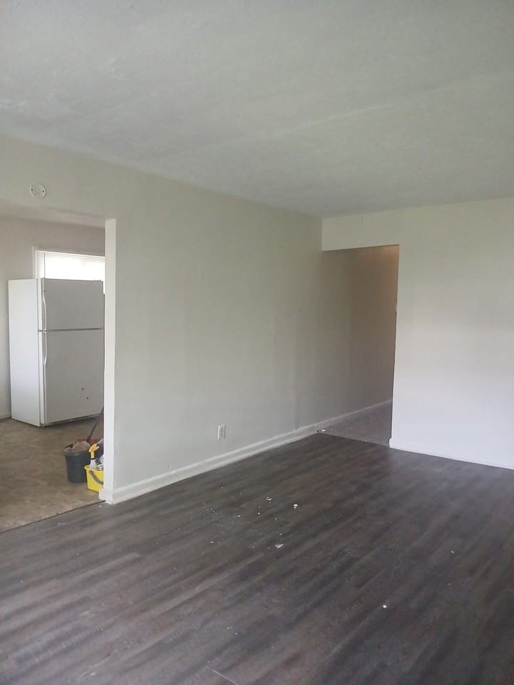 3334 Laurel St - Photo 7 of 11