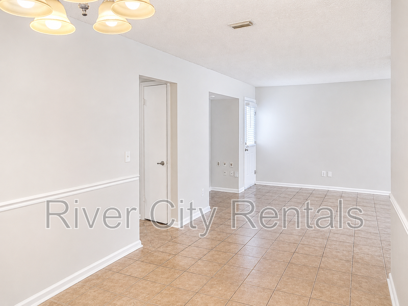 849 Candleknoll Ln - Photo 7 of 14