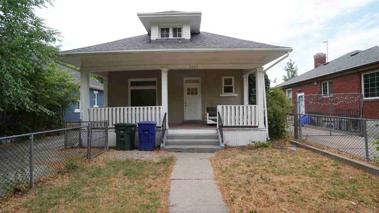 2623 Quincy Ave - Photo 2 of 12