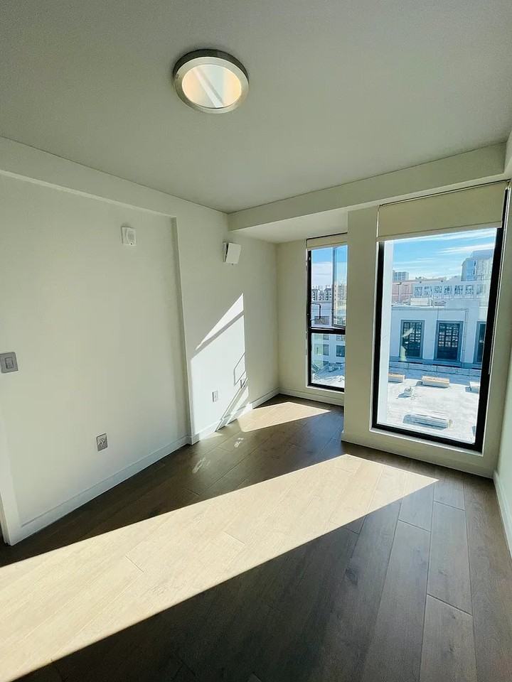 1238 Sutter St - Photo 5 of 14