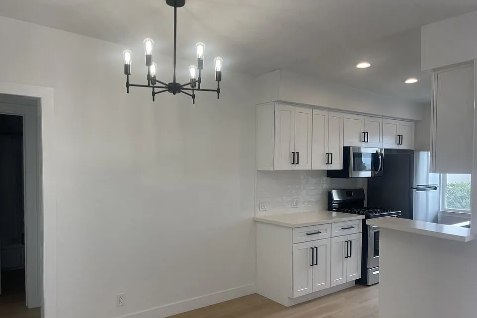 22347 Pacific Coast Hwy - Photo 3 of 16