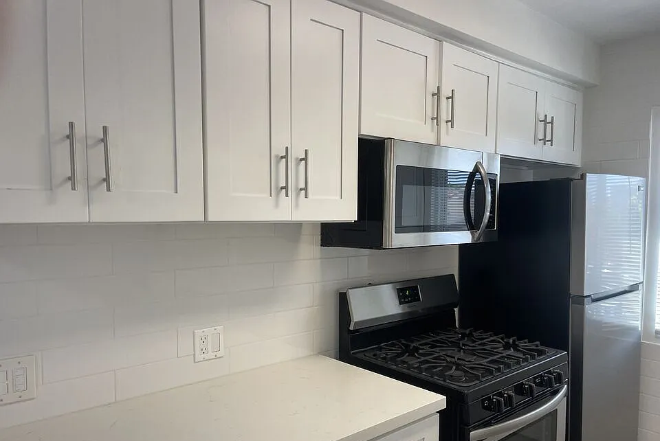 22347 Pacific Coast Hwy - Photo 5 of 16