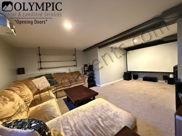 662 N Hawthorne St - Photo 7 of 9