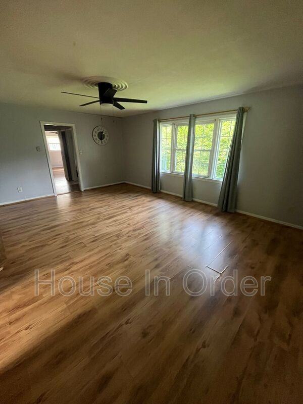 54 Cottage Dr #A - Photo 6 of 13