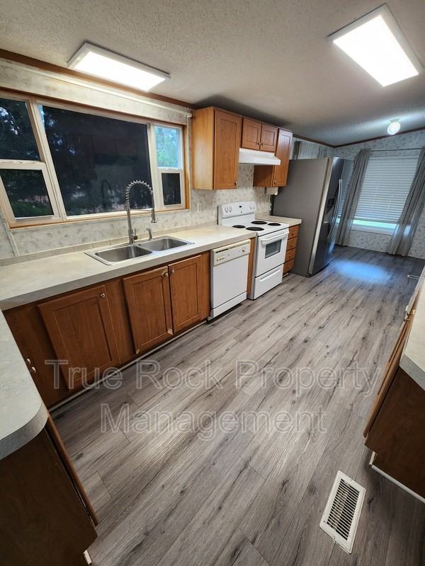 28428 County Rd - Photo 7 of 17