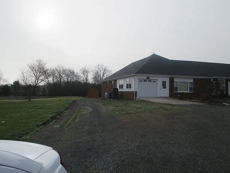11591 James Madison St - Photo 3 of 7