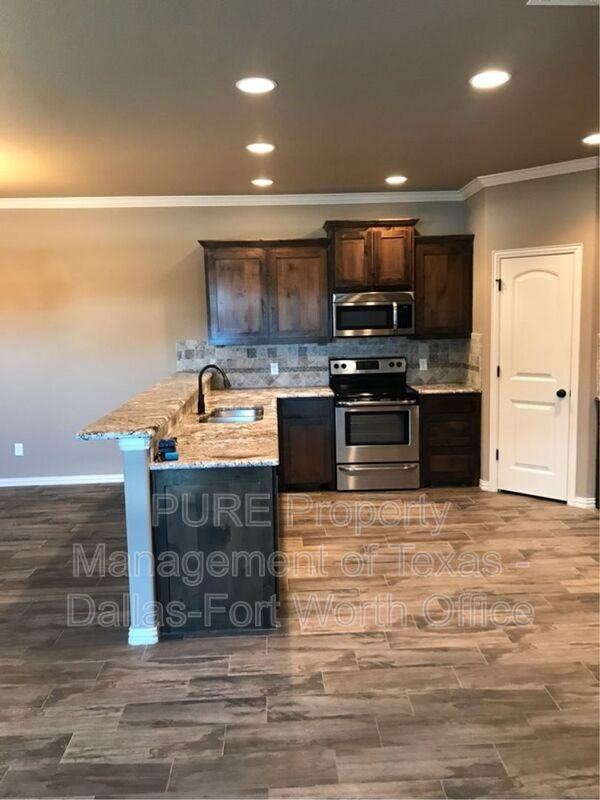 3011 Enchanted Rd - Photo 2 of 12
