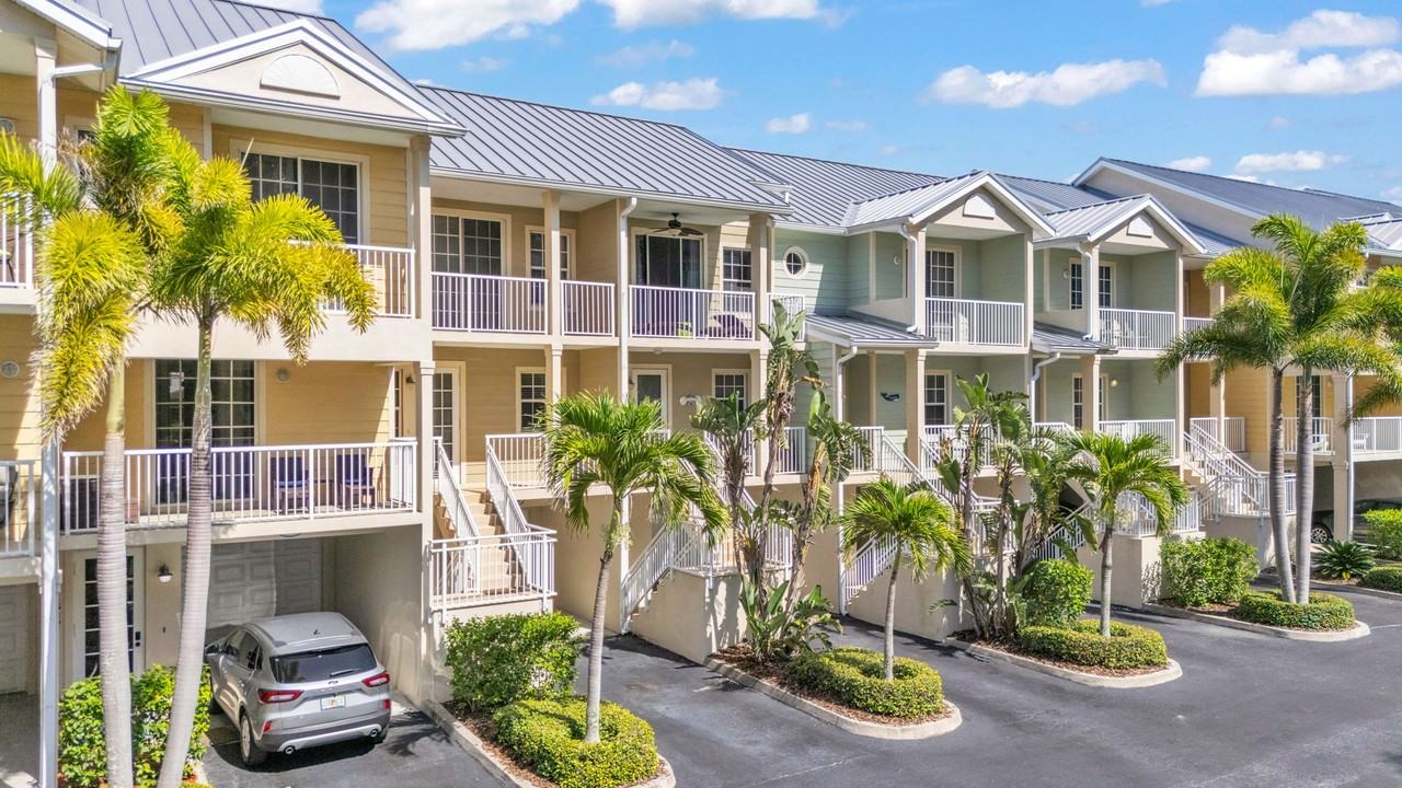 549 Bahia Beach Blvd - Photo 3 of 40