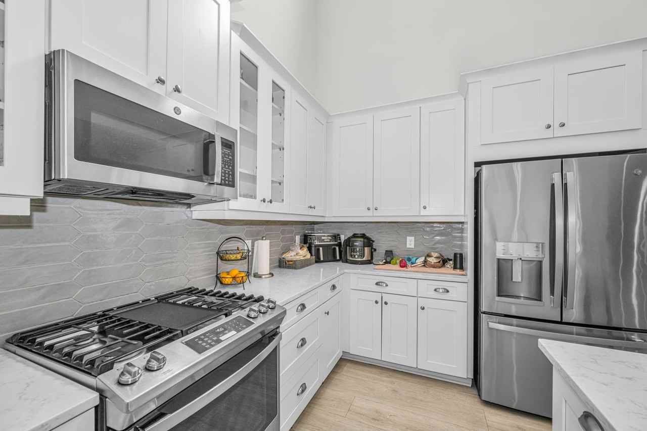 13760 Stevenson Ln - Photo 7 of 50
