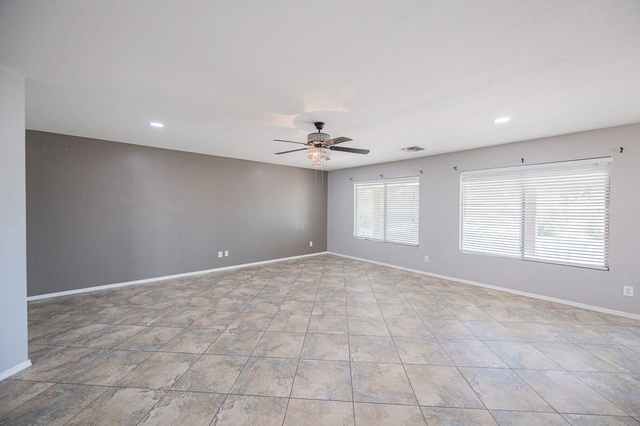2913 W Fremont Rd - Photo 7 of 39