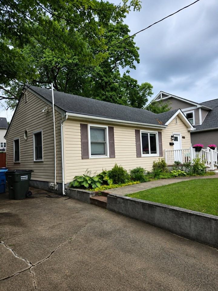 1832 Peabody Dr - Photo 2 of 3