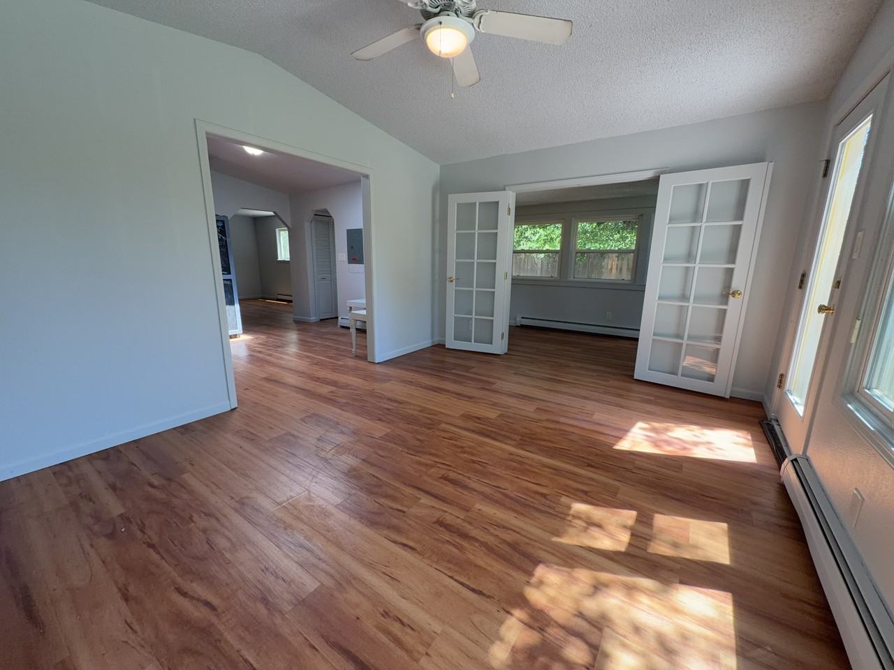 2921 Main St - Photo 2 of 19