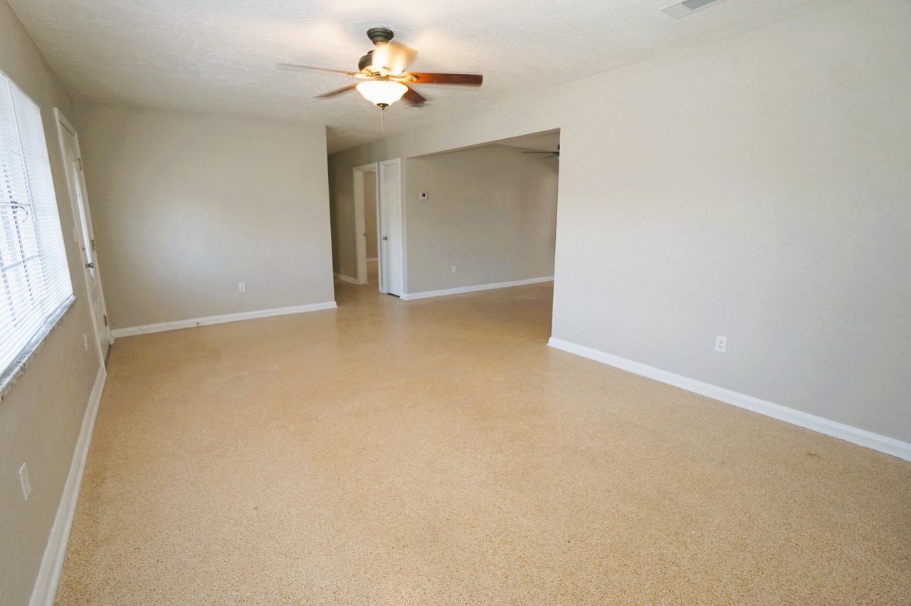 206 S West Shore Blvd - Photo 4 of 21
