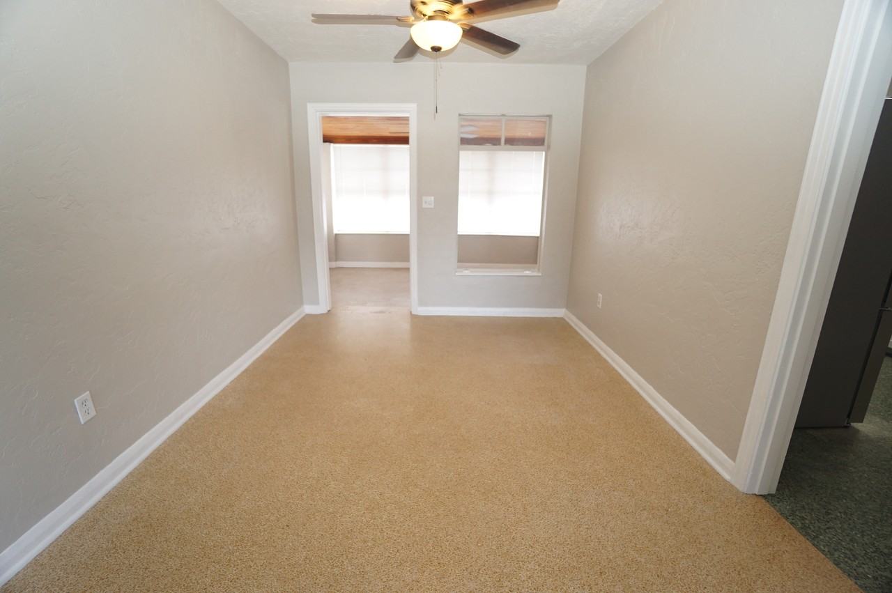 206 S West Shore Blvd - Photo 6 of 21