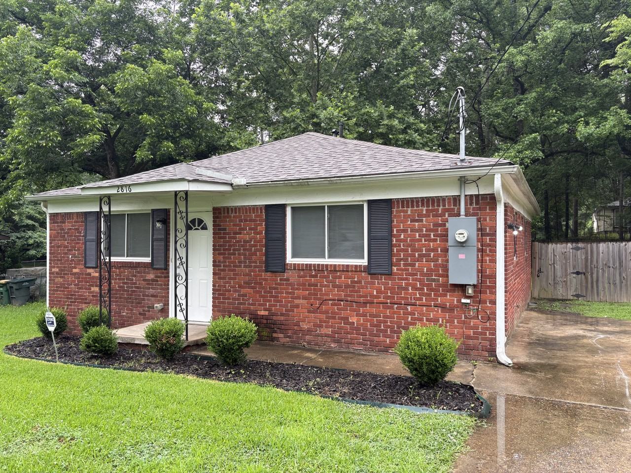 2816 Boyd St - Photo 2 of 15