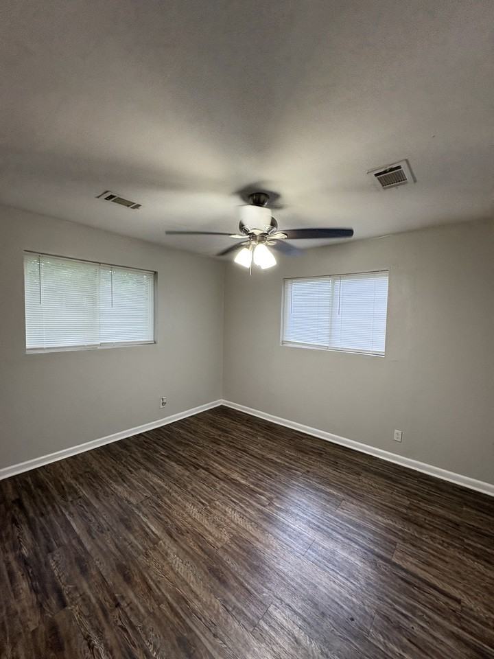 2816 Boyd St - Photo 4 of 15