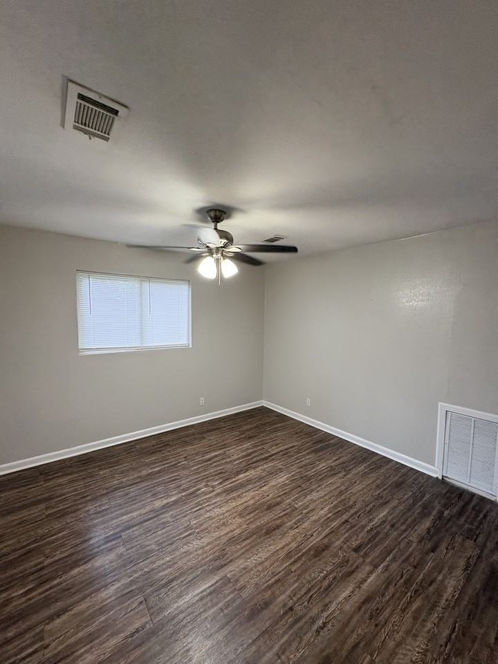 2816 Boyd St - Photo 7 of 15
