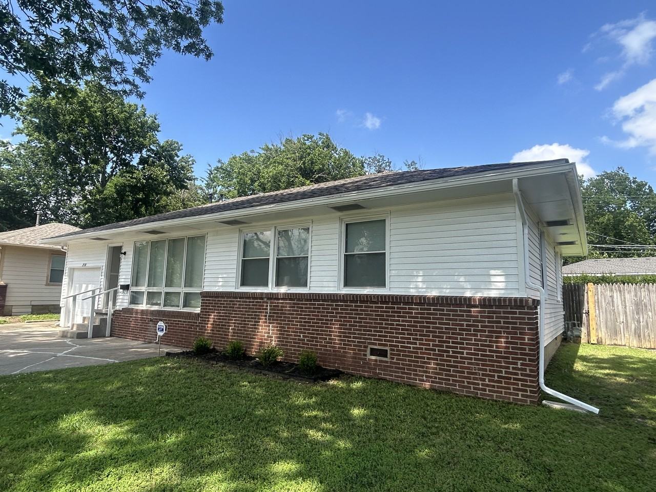 3519 S Sandusky Ave - Photo 3 of 19