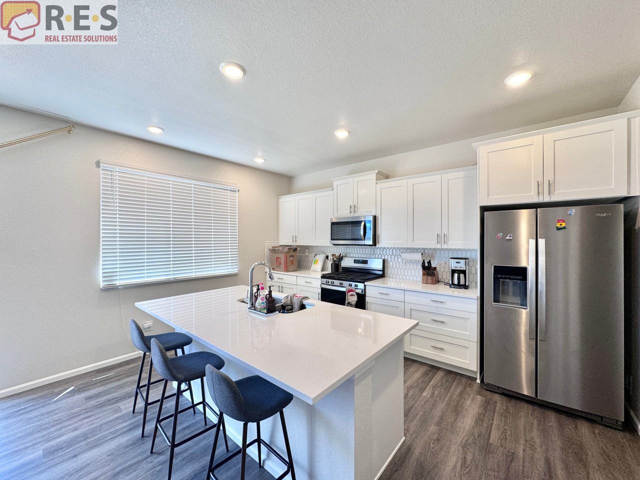 6134 Sugarloaf St - Photo 2 of 20