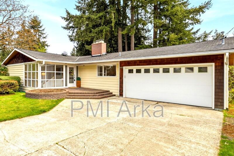 7020 137th Ave Ne - Photo 2 of 34