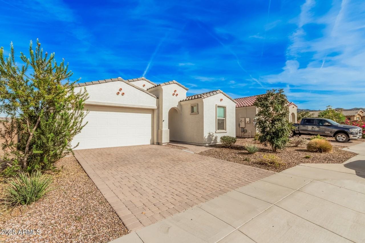 5370 W Country Garden Ln - Photo 2 of 14