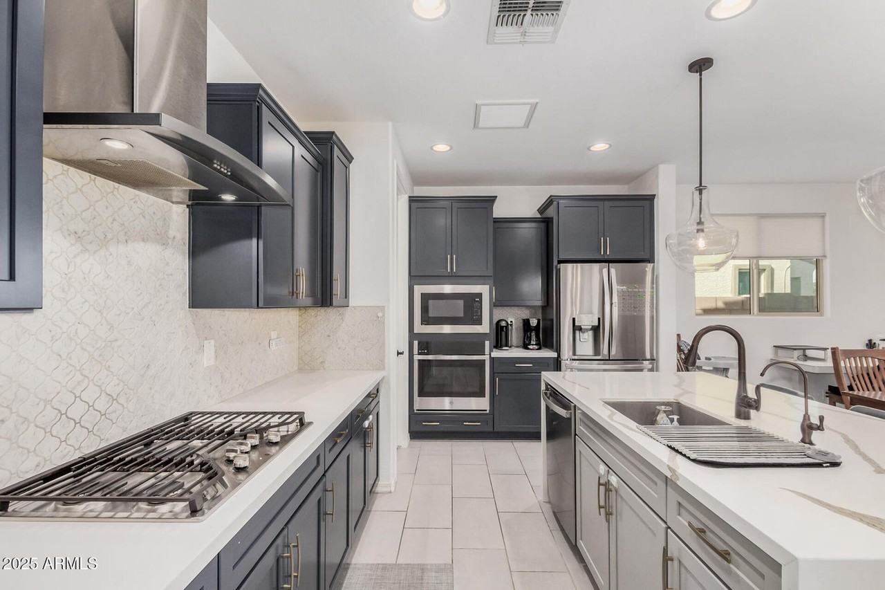 5370 W Country Garden Ln - Photo 4 of 14
