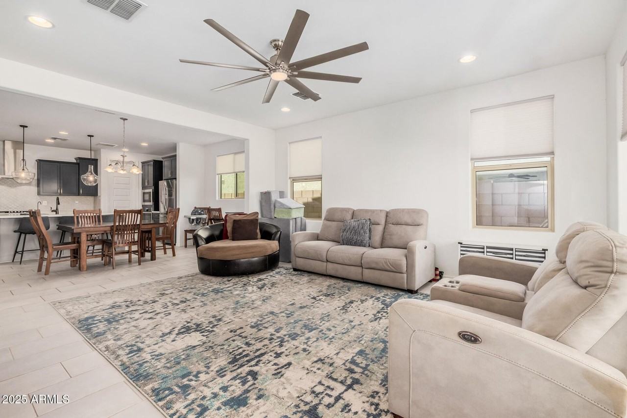 5370 W Country Garden Ln - Photo 6 of 14