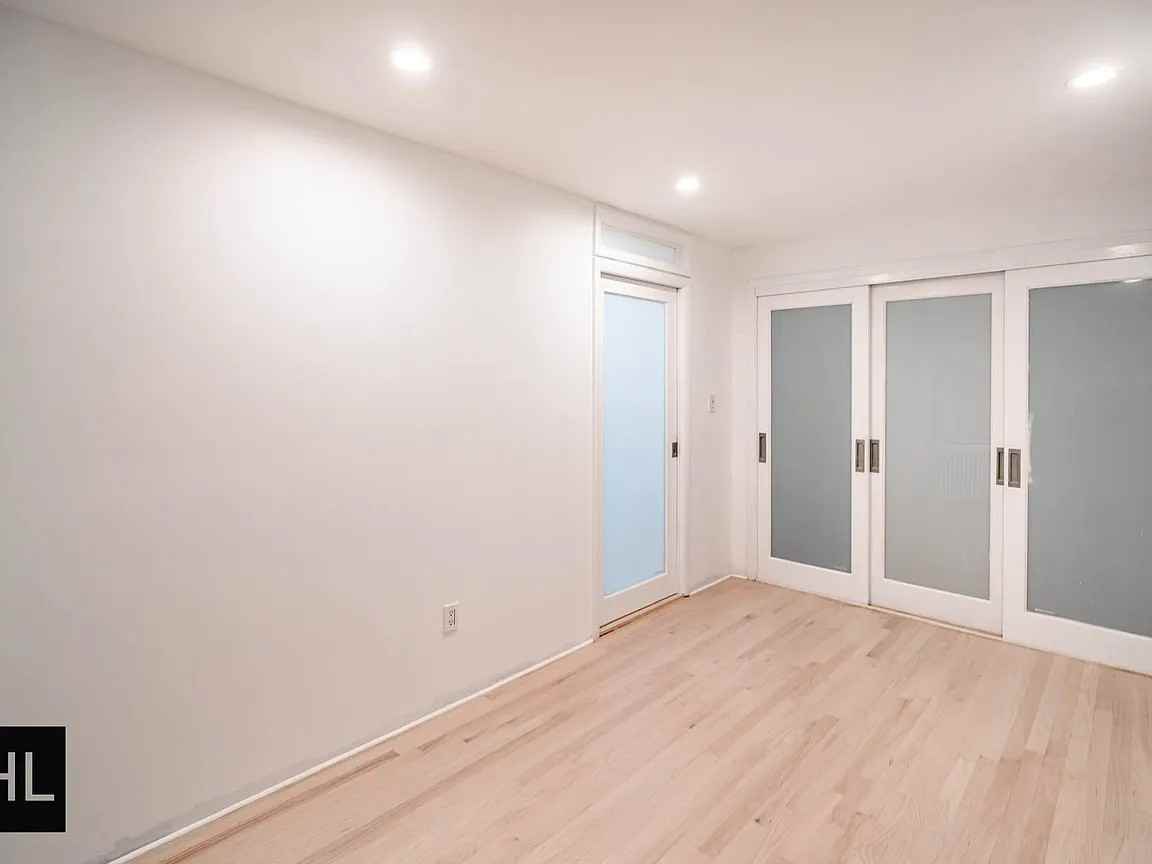 175 Carlton Ave - Photo 3 of 16