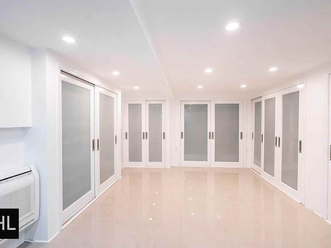 175 Carlton Ave - Photo 5 of 16