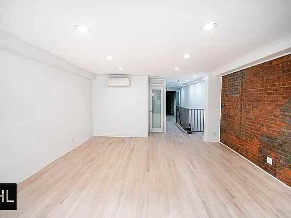 175 Carlton Ave - Photo 6 of 16