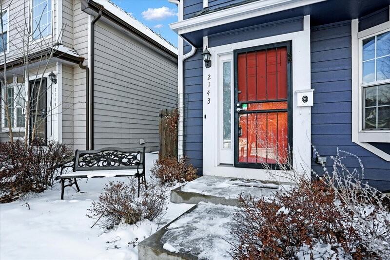 2143 S Grant St - Photo 3 of 33